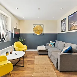 Central Leeds Gem - Parking - Sleeps 6 , Leeds (West Yorkshire) United Kingdom